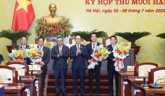 4 Giám đốc sở Hà Nội thêm chức mới