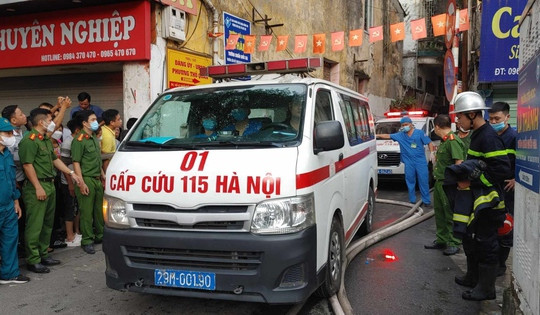 Hiện trường vụ cháy nhà, 3 người chết ở Hà Nội