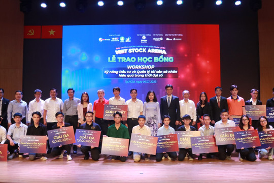 Sinh viên NTTU đạt giải nhất cuộc thi toàn quốc về chứng khoán