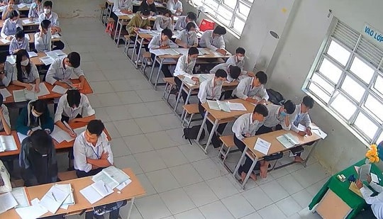 Sở GD&ĐT Cà Mau chỉ đạo "khẩn" vụ clip thầy giáo nói học sinh "đầu trâu, đầu chó"