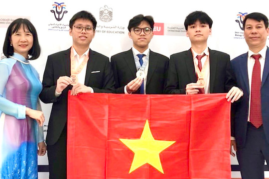 3 thí sinh Việt giành huy chương Olympic Sinh học quốc tế 2023