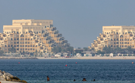Tiểu vương quốc muốn vượt Dubai, thành "thiên đường" mới của giới siêu giàu