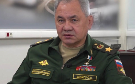 Bộ trưởng Quốc phòng Nga cảnh báo đáp trả “tương xứng" đối với bom, đạn chùm của Mỹ
