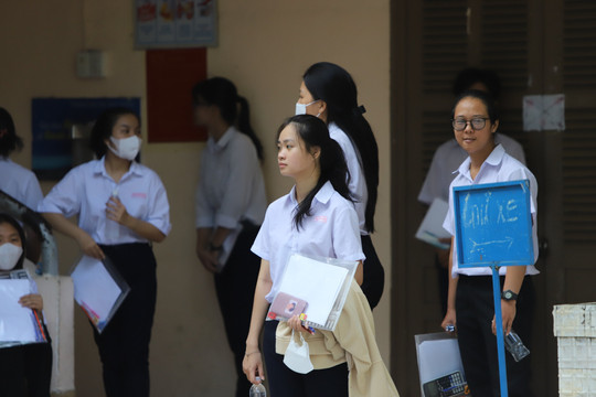 Ba tỉnh Nam Trung Bộ hoàn thành chấm thi tốt nghiệp