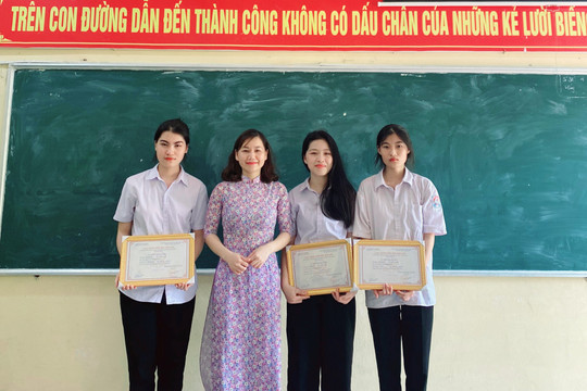 Nữ sinh Nam Định đạt 10 điểm duy nhất môn Ngữ văn thi THPT 2023