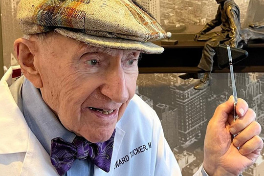 Bác sĩ 100 tuổi chia sẻ 5 bí quyết sống thọ, cái đầu tiên khiến ai cũng ngạc nhiên