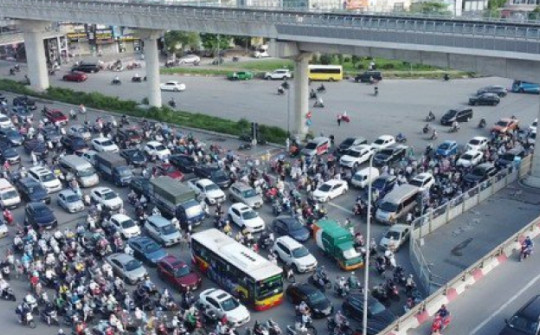Hà Nội: Điều chỉnh mới nhất về phân luồng giao thông nút giao Mai Dịch