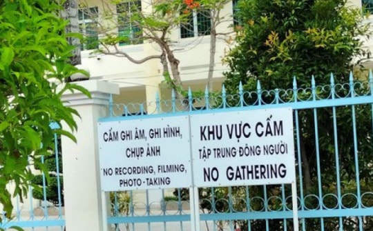 Nhiều cơ quan, đơn vị ở Bạc Liêu phải tháo biển "cấm quay phim, chụp ảnh"