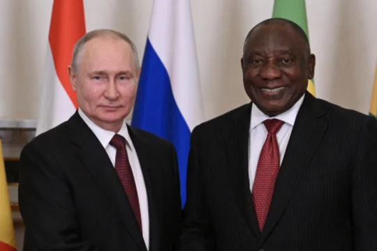 Ông Putin thăm Nam Phi, Tổng thống Ramaphosa từ chối tuân thủ lệnh của ICC