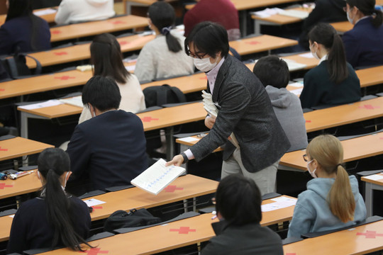 Nhật Bản khan hiếm sinh viên trong tương lai gần