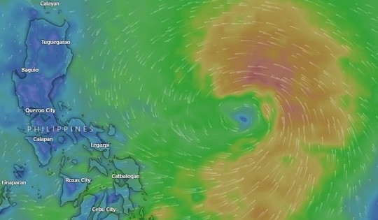 Cơn bão ngoài khơi Philippines có thể mạnh lên thành siêu bão