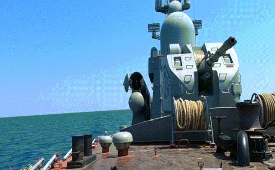 Chiến hạm Nga phóng tên lửa chống hạm đánh chìm tàu chiến tịch thu của Ukraine