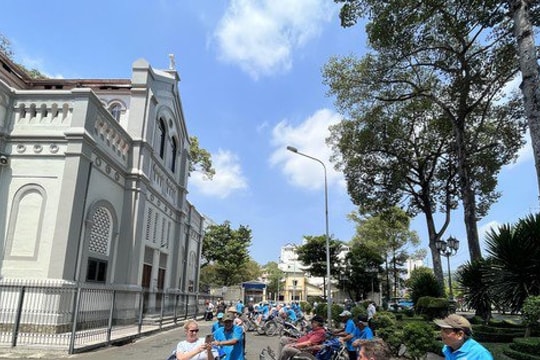 Đến Việt Nam, du khách nước nào chi tiêu mạnh tay nhất?