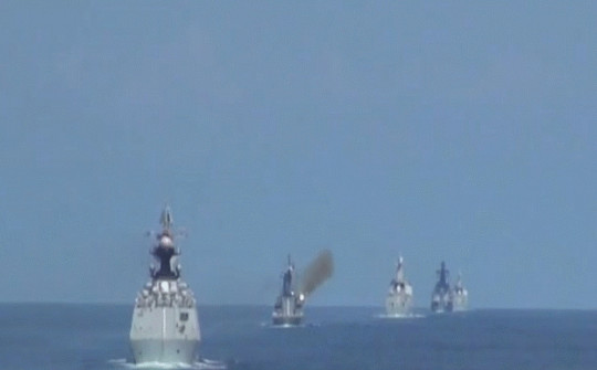 VIDEO: Máy bay, tàu chiến Nga tập trận rầm rộ cùng TQ trên biển Nhật Bản