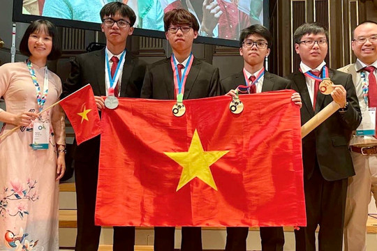 3 học sinh Việt giành huy chương vàng Olympic quốc tế, xếp thứ 3 thế giới