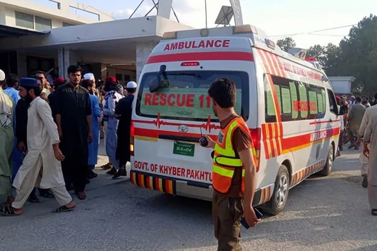 Đánh bom liều chết khiến ít nhất 44 người thiệt mạng ở Pakistan