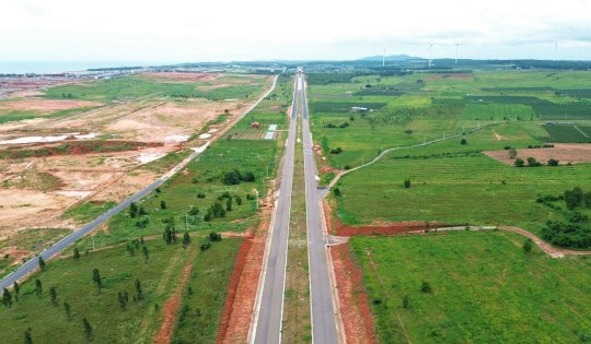 Toàn cảnh tuyến đường ven biển Phan Thiết - Kê Gà gần 1.000 tỷ đồng đang xây dựng