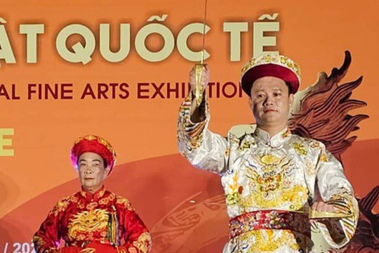 Ngành văn hóa tỉnh Thừa Thiên - Huế nói gì khi bị cho rằng đã làm sai lệch di sản?