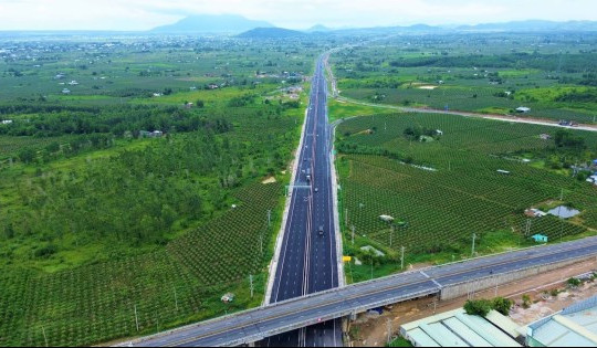 Ngắm cao tốc Dầu Giây - Phan Thiết gần 12.600 tỷ đồng