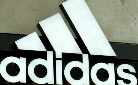 adidas suy giảm doanh số do sự hợp tác Yeezy đổ bể