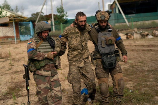 Ukraine sơ tán lính bị thương bằng phương pháp chưa từng thấy