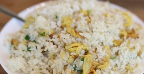 Vợ chết, chồng ngộ độc nặng sau khi ăn cơm rang trứng để qua đêm