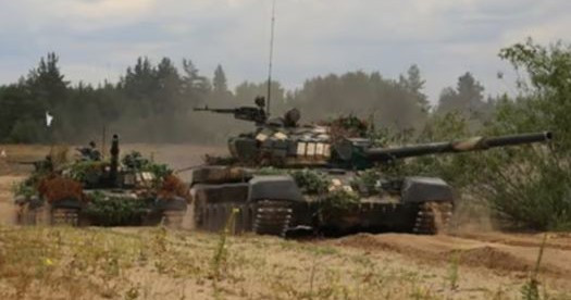 Belarus điều quân tập trận sát biên giới hai nước NATO