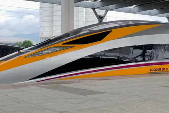 Indonesia hoãn vận hành tuyến tàu cao tốc liên doanh với Trung Quốc