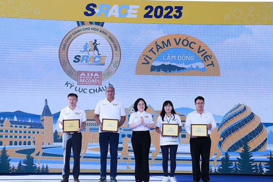 Hàng nghìn học sinh tham gia giải chạy S-Race 2023 tại Lâm Đồng