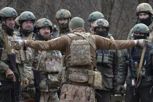 Ukraine đổi chiến thuật nhằm làm suy yếu lực lượng nòng cốt của Nga