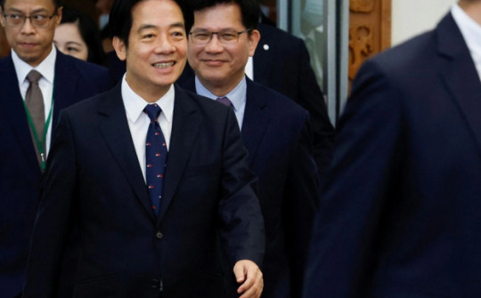 Trung Quốc tuyên bố cứng rắn khi Phó lãnh đạo đảo Đài Loan quá cảnh ở Mỹ
