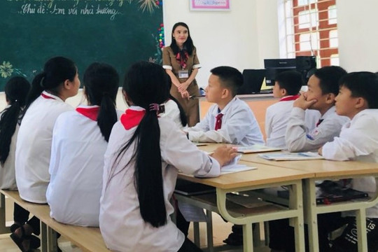 Kinh nghiệm bồi dưỡng học sinh giỏi Văn của cô giáo người Thái