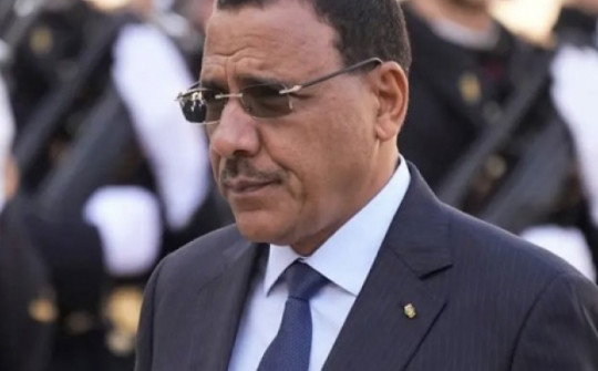 Niger: Chính quyền quân sự tuyên bố sẽ truy tố Tổng thống Bazoum tội "phản quốc"