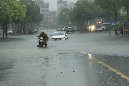 Hà Nội và Miền Bắc lại đón đợt mưa rất lớn