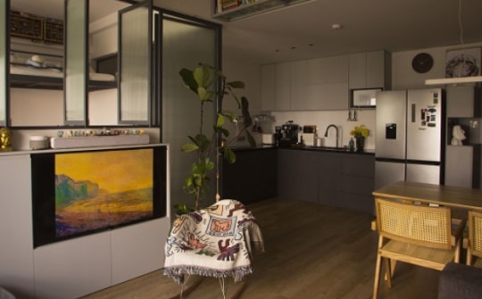 Căn hộ nhỏ 49m2 dành cho 4 người, sau cải tạo tối giản và linh hoạt bất ngờ