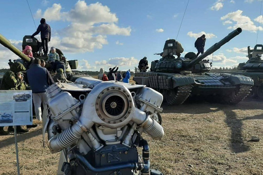 Kỷ lục đã bị xô đổ: 'Gã khổng lồ' làng xe tăng Nga báo tin thắng lợi, chứng minh vị thế 'không đối thủ'
