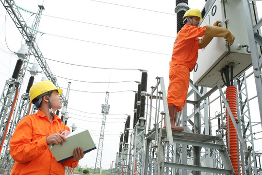 Mỗi người Việt Nam dùng 2.425 kWh điện, miền Bắc lại đối diện nguy cơ thiếu 2.000 MW