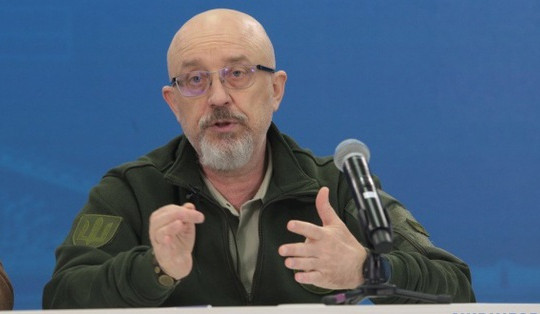 Bộ trưởng Quốc phòng Ukraine lên tiếng về tin “bị cách chức”