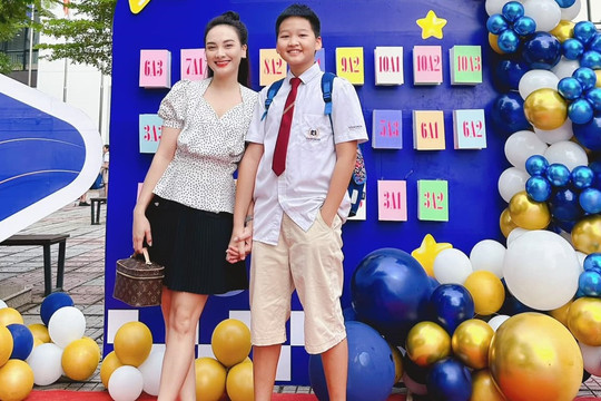 Con trai Bảo Thanh 12 tuổi đã cao hơn mẹ, được khen đẹp trai hơn bố