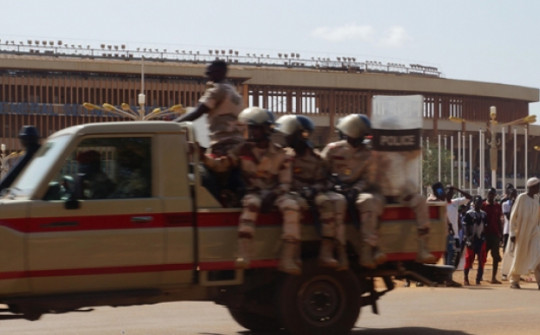 Đối mặt nguy cơ ECOWAS can thiệp, Niger nhận tin xấu trong nước