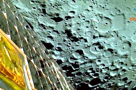 Chandrayaan-3 hạ cánh thành công: Ấn Độ trở thành quốc gia thứ 4 "đặt chân" lên Mặt trăng