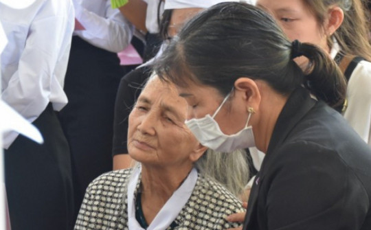Bàng hoàng vụ bốn mẹ con bị chồng đầu độc bằng khí CO ở Khánh Hòa