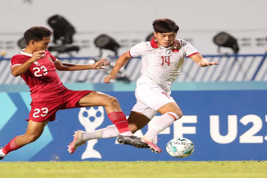 Video bóng đá U23 Việt Nam - U23 Indonesia: Thế trận dồn ép, phung phí penalty