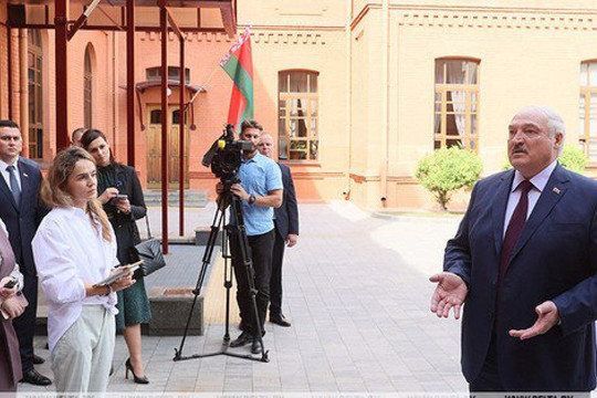 Tổng thống Belarus đã 2 lần nhắc trùm Wagner đề phòng