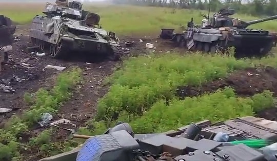 Ukraine tuyên bố chọc thủng phòng tuyến “lửa” của Nga
