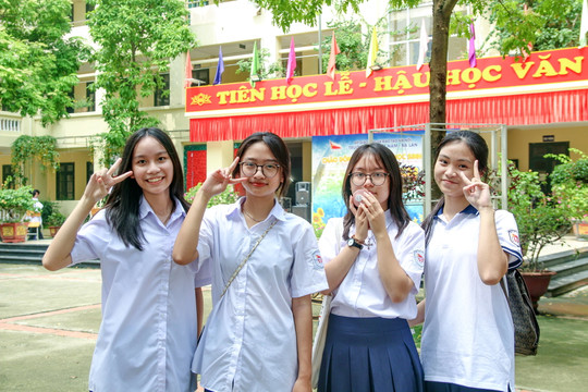 Hơn 2 triệu học sinh Hà Nội vui ngày tựu trường