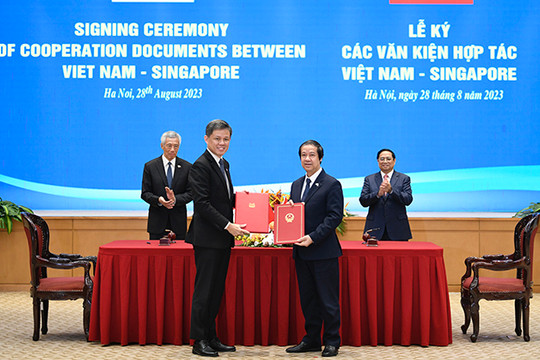 Việt Nam và Singapore ký kết bản ghi nhớ về hợp tác giáo dục