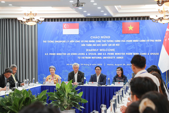 Những lời khuyên của hai Thủ tướng tới sinh viên ĐHQG Hà Nội