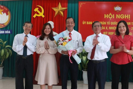 Bổ nhiệm nhiều lãnh đạo sở ngành ở Khánh Hòa theo hướng trẻ hóa