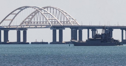 Nga tuyên bố phá hủy xuồng không người lái của Ukraine định tấn công cầu Crimea